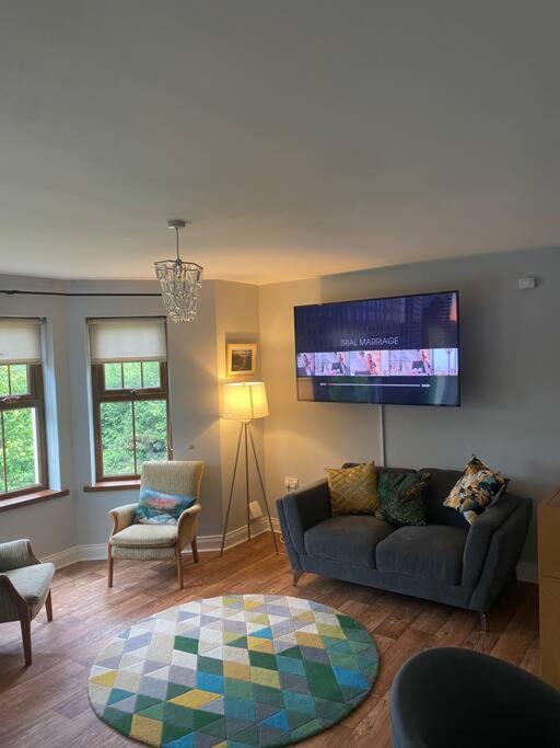 Villa Cheerful 4-Bed Townhouse In Centre Of Newcastle à Newcastle  Extérieur photo