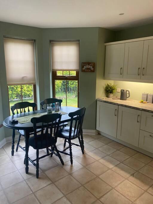 Villa Cheerful 4-Bed Townhouse In Centre Of Newcastle à Newcastle  Extérieur photo