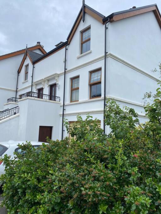 Villa Cheerful 4-Bed Townhouse In Centre Of Newcastle à Newcastle  Extérieur photo